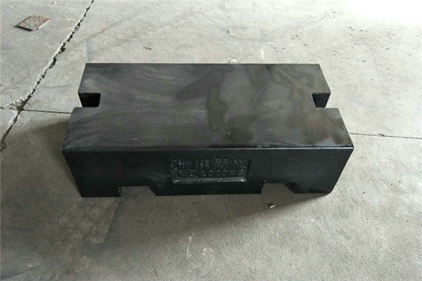 桃江縣1噸長(cháng)方形鋼包砝碼運輸技巧